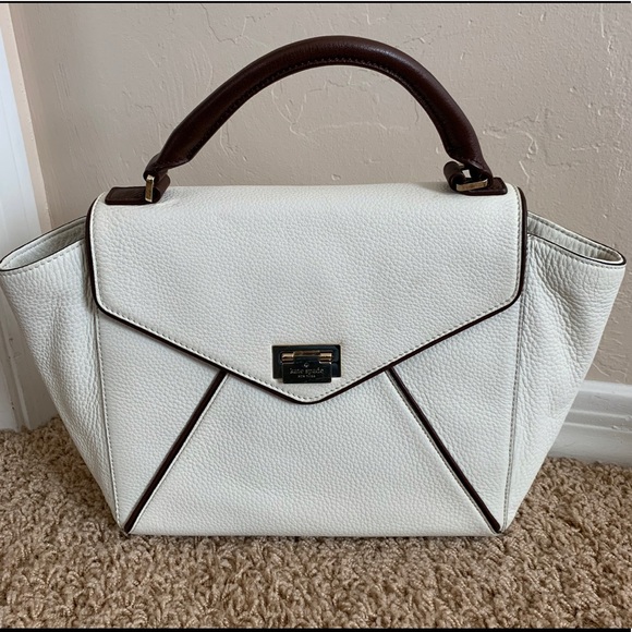 Kate Spade 🖤 - Picture 5 of 5